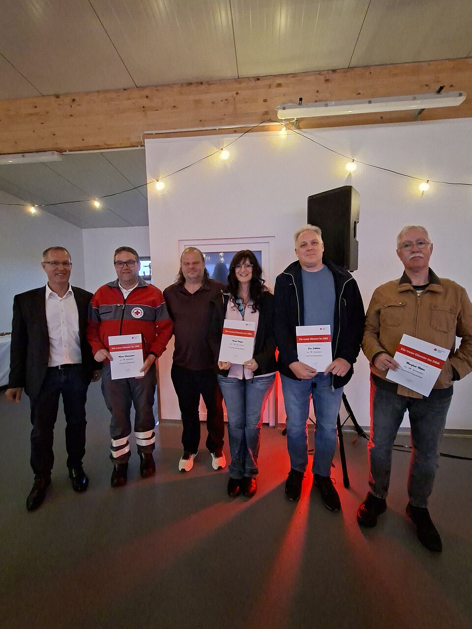 Ehrung für 30 Jahre ehrenamtliches Engagement für das Rote Kreuz Ehrung für 30 Jahre ehrenamtliches Engagement für das Rote Kreuz