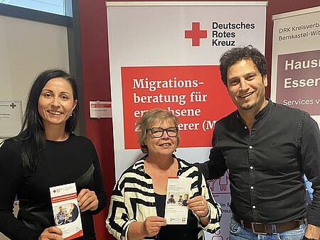 Treffen der DRK Migrationsberater und der Caritas Jugendmigrationsberaterin in der DRK Geschäftsstelle
