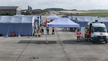 MTF 39 in Bitburg Von der Medical Taks Force (MTF) 39 autark aufgebauter Behandlungsplatz auf dem ehemaligen Flugplatz in Bitburg